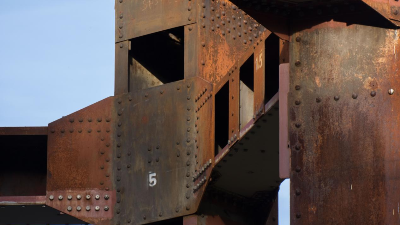 如何提高鋼結構表面處理效率？帶銹轉化劑真的有用嗎？